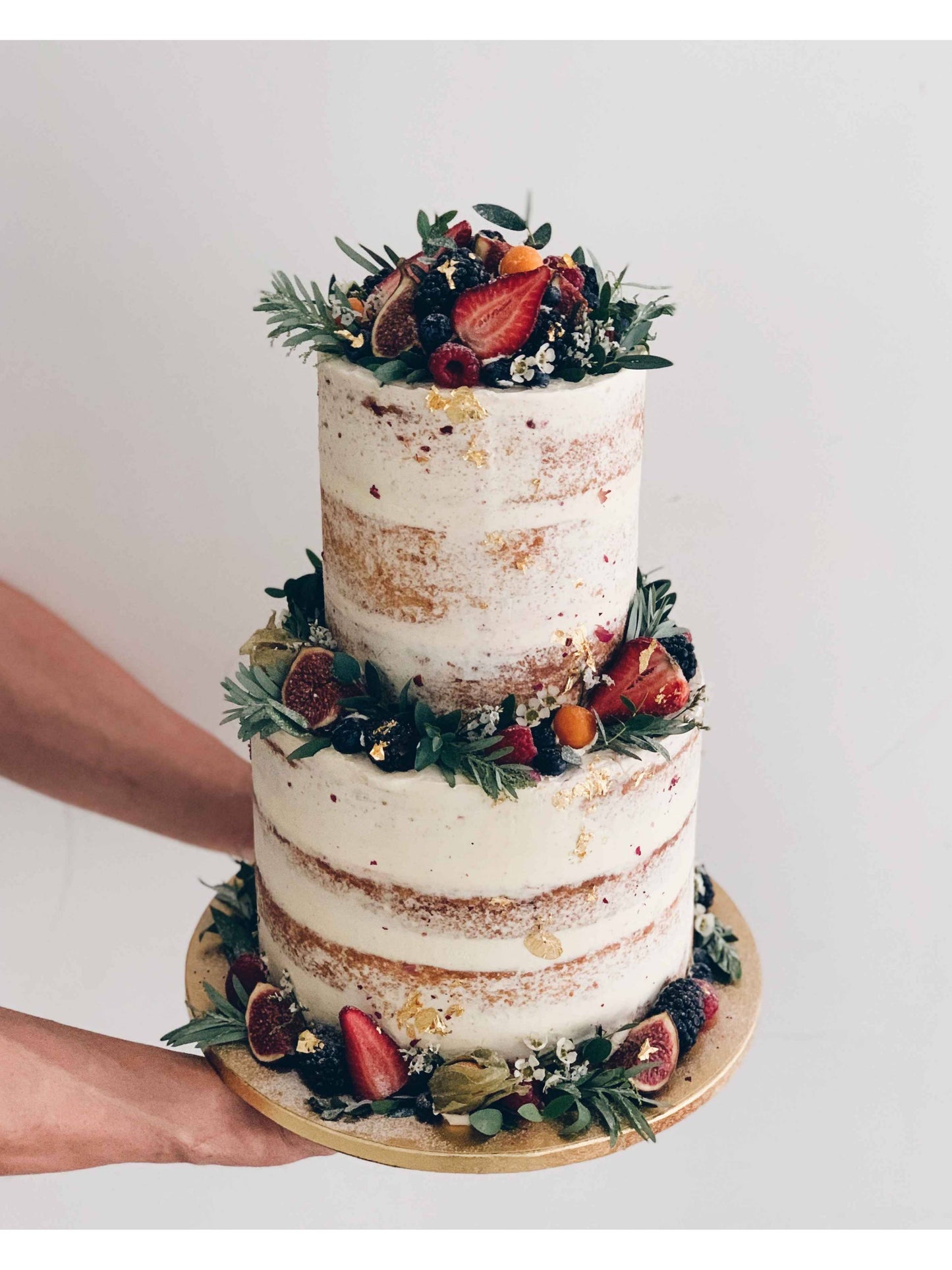 Fruits Foliage Wreath Cake Singapore | Sarah’s Loft