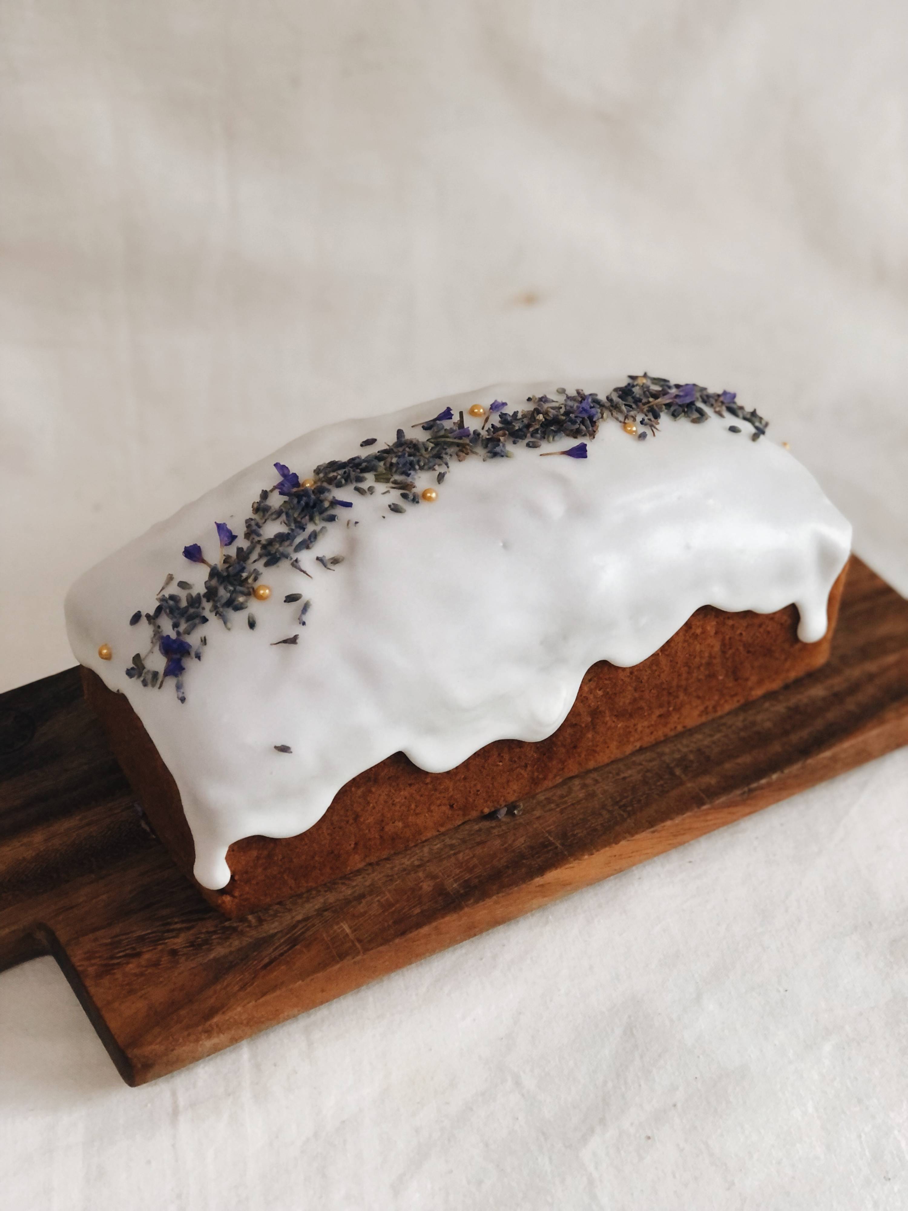 Earl Grey Lemon Loaf Cake