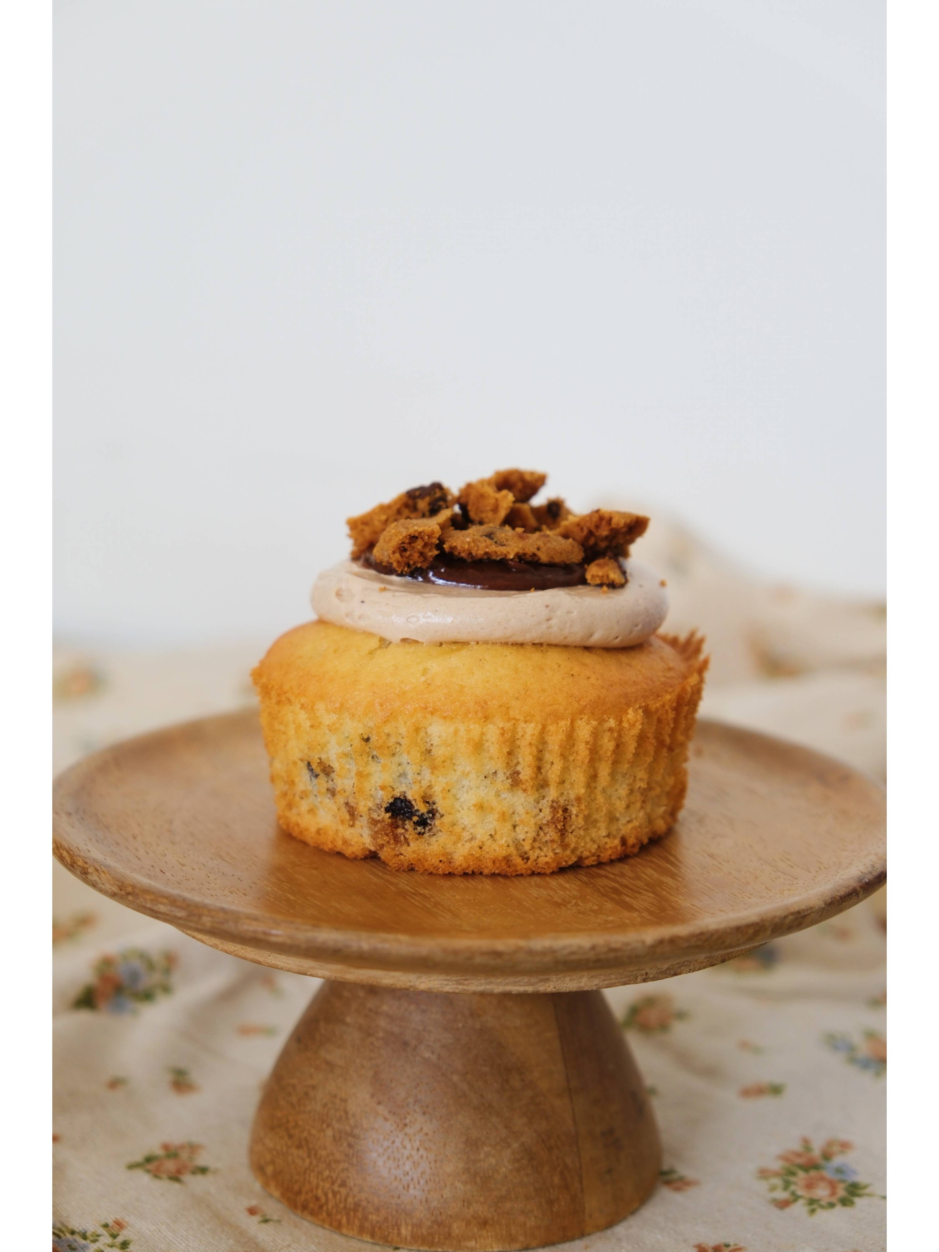 Teacake Box (Made with Famous Amos)