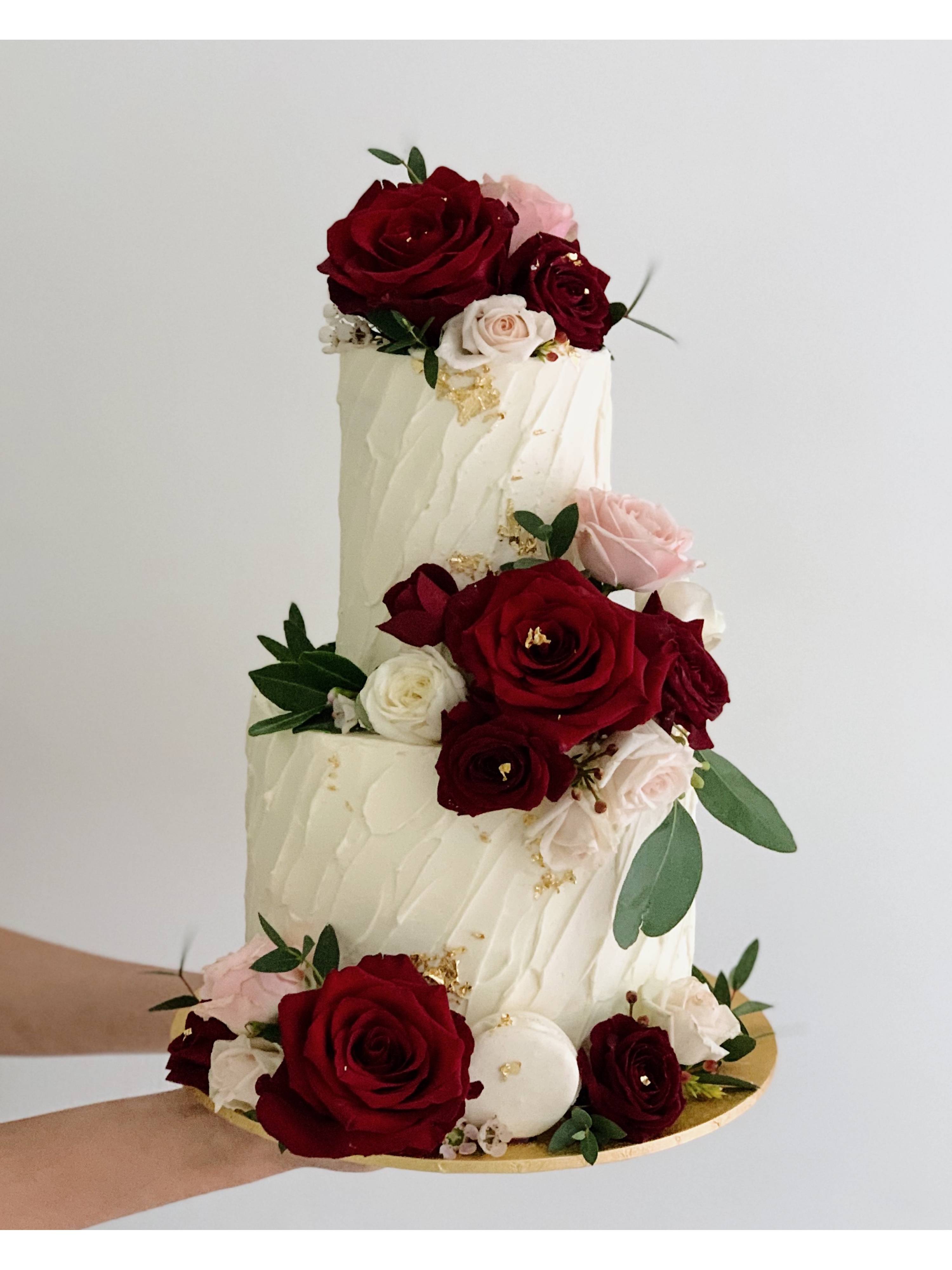 F46. Maroon Blush Floral Cake