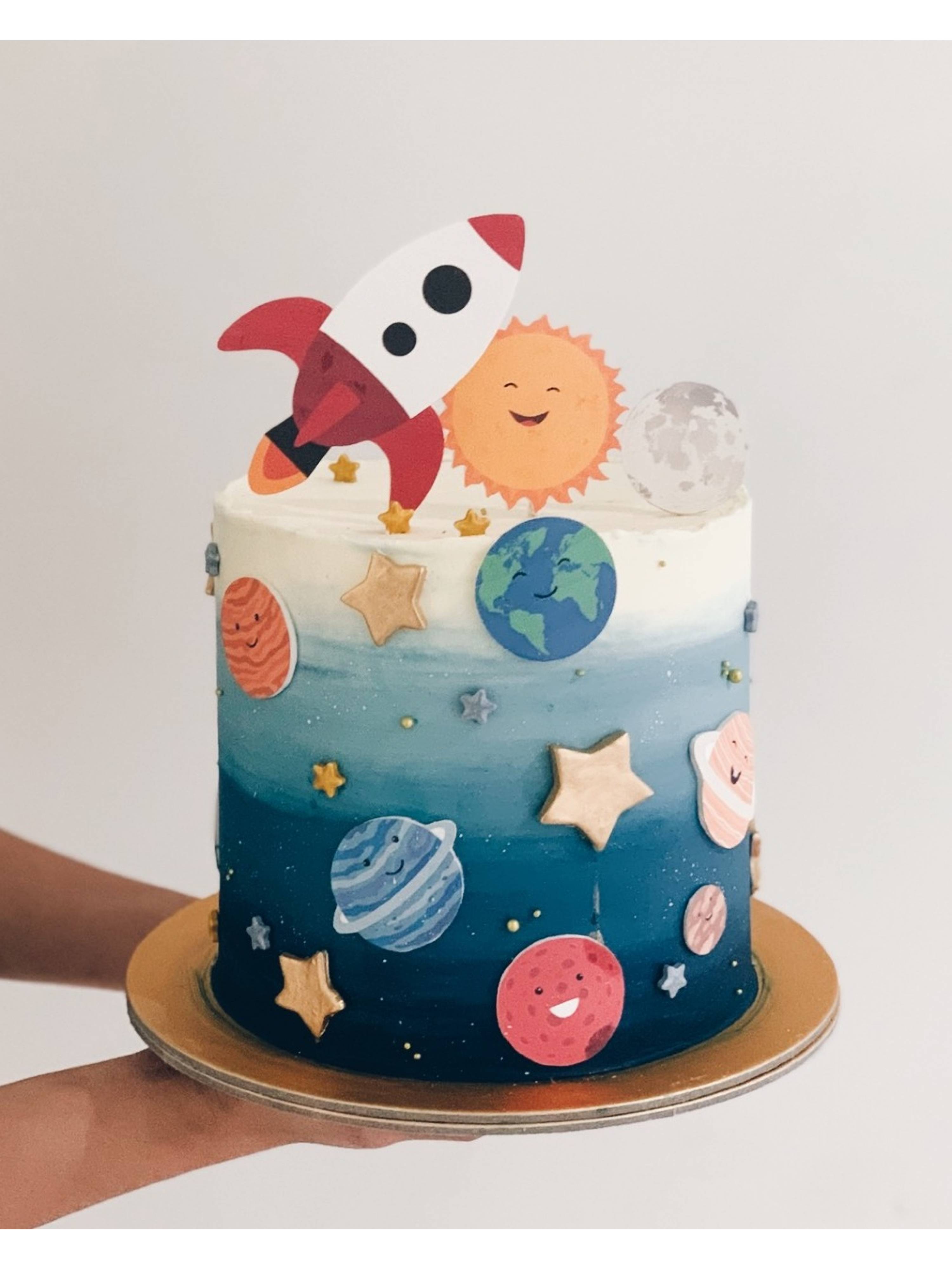 G2. Planet & Stars Cake