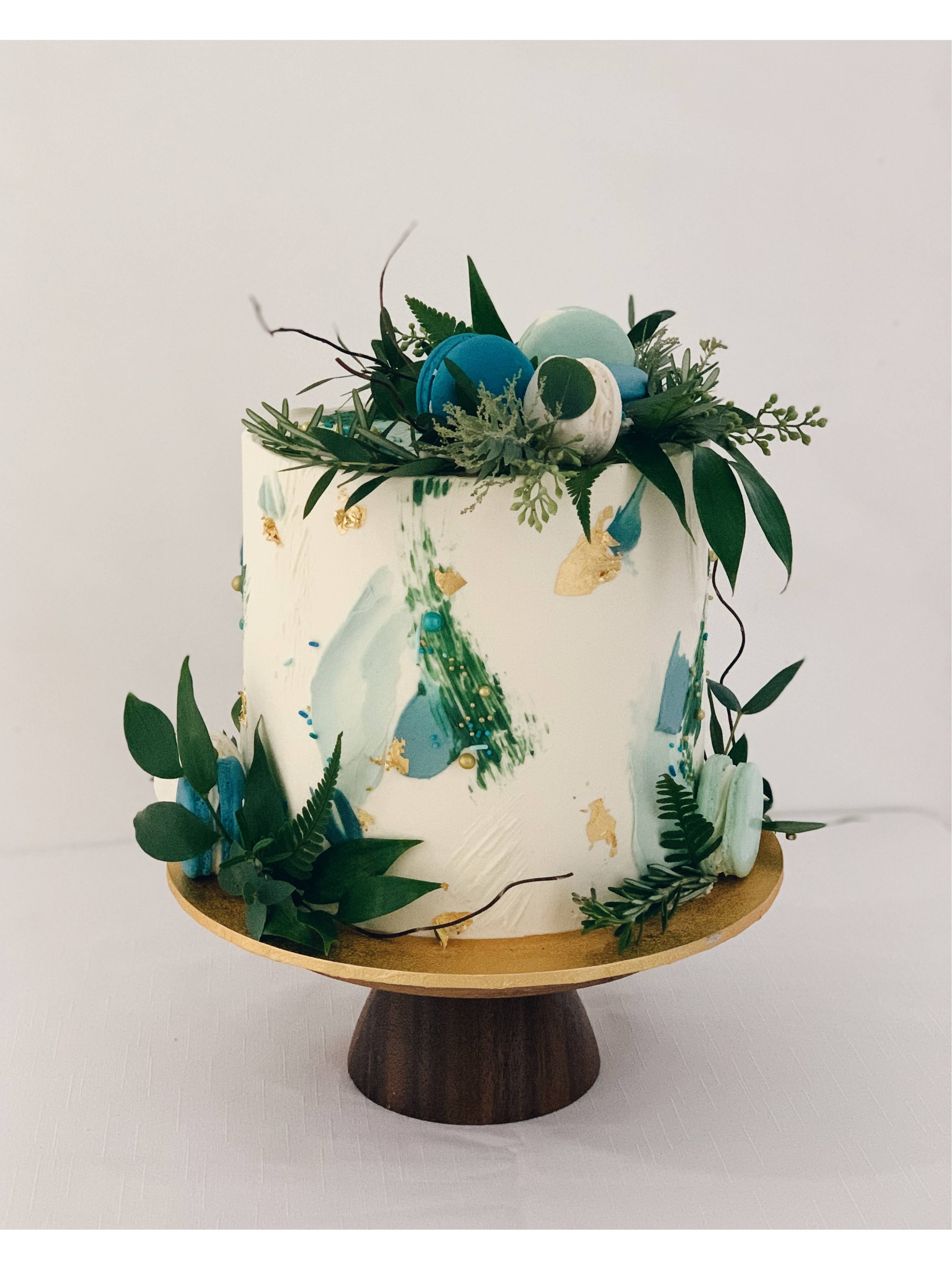 R16. Abstract Blue Green Rustic Cake