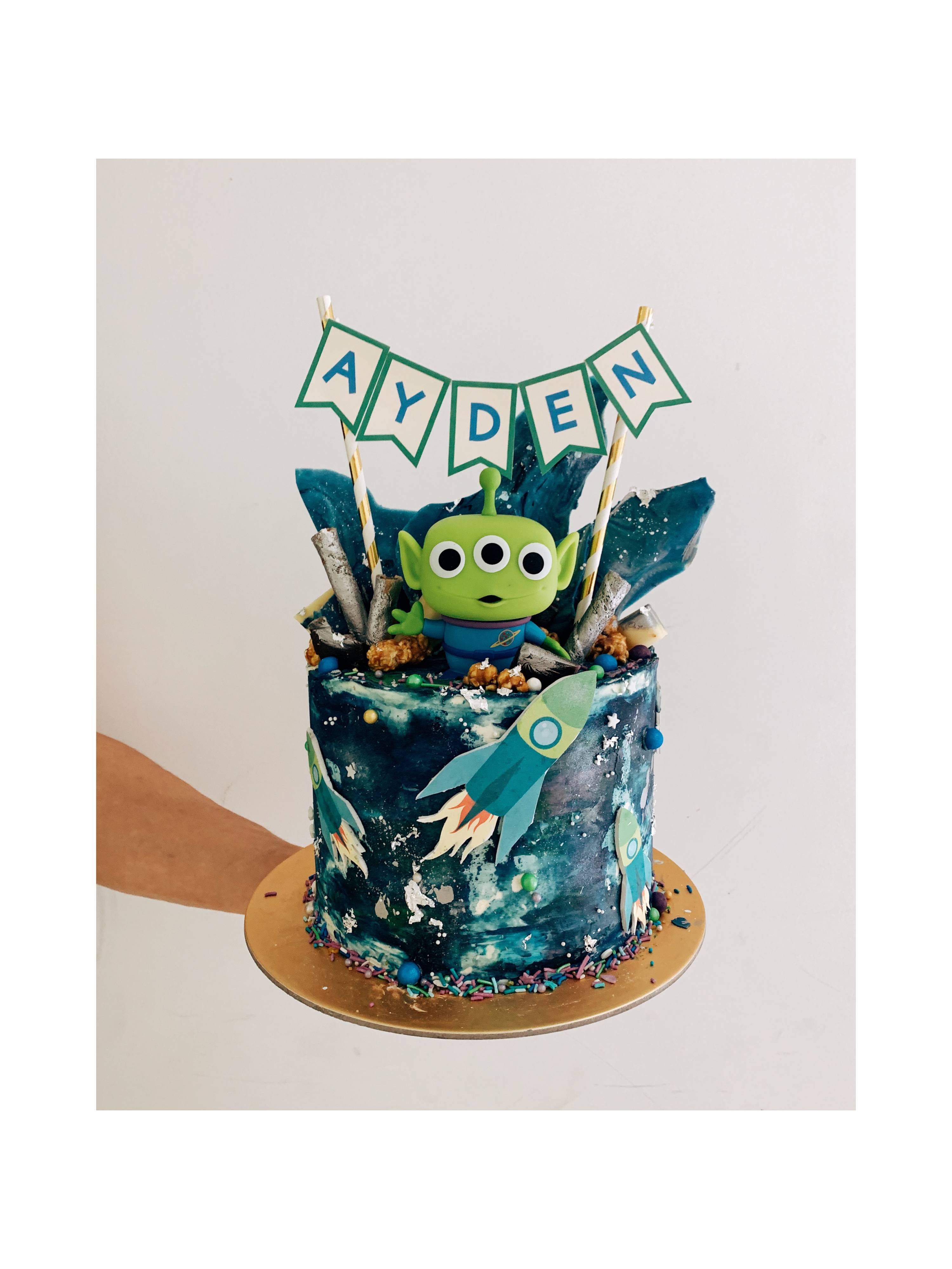 Galaxy Alien Cake