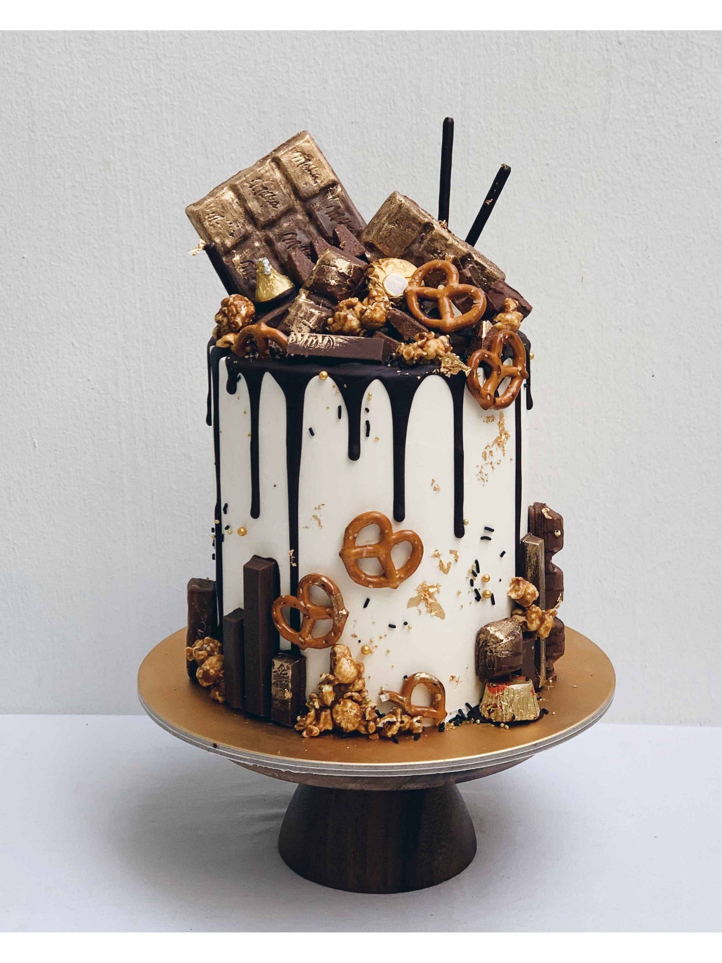 White Mad Hatter Drip Cake Singapore | Sarah’s Loft